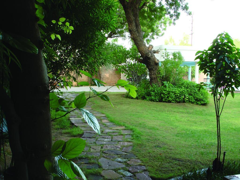 Hotel Inn Season Mahāmandir Kültér fotó