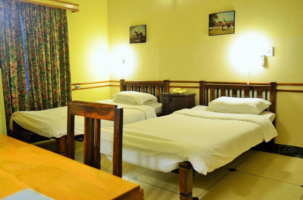 Hotel Inn Season Mahāmandir Szoba fotó