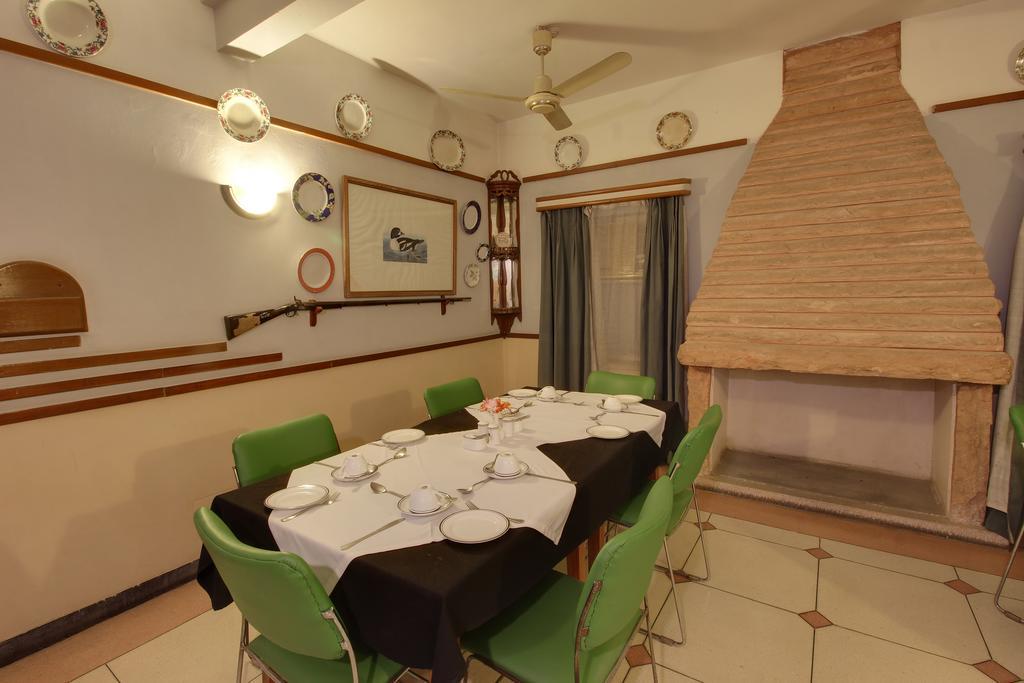 Hotel Inn Season Mahāmandir Kültér fotó