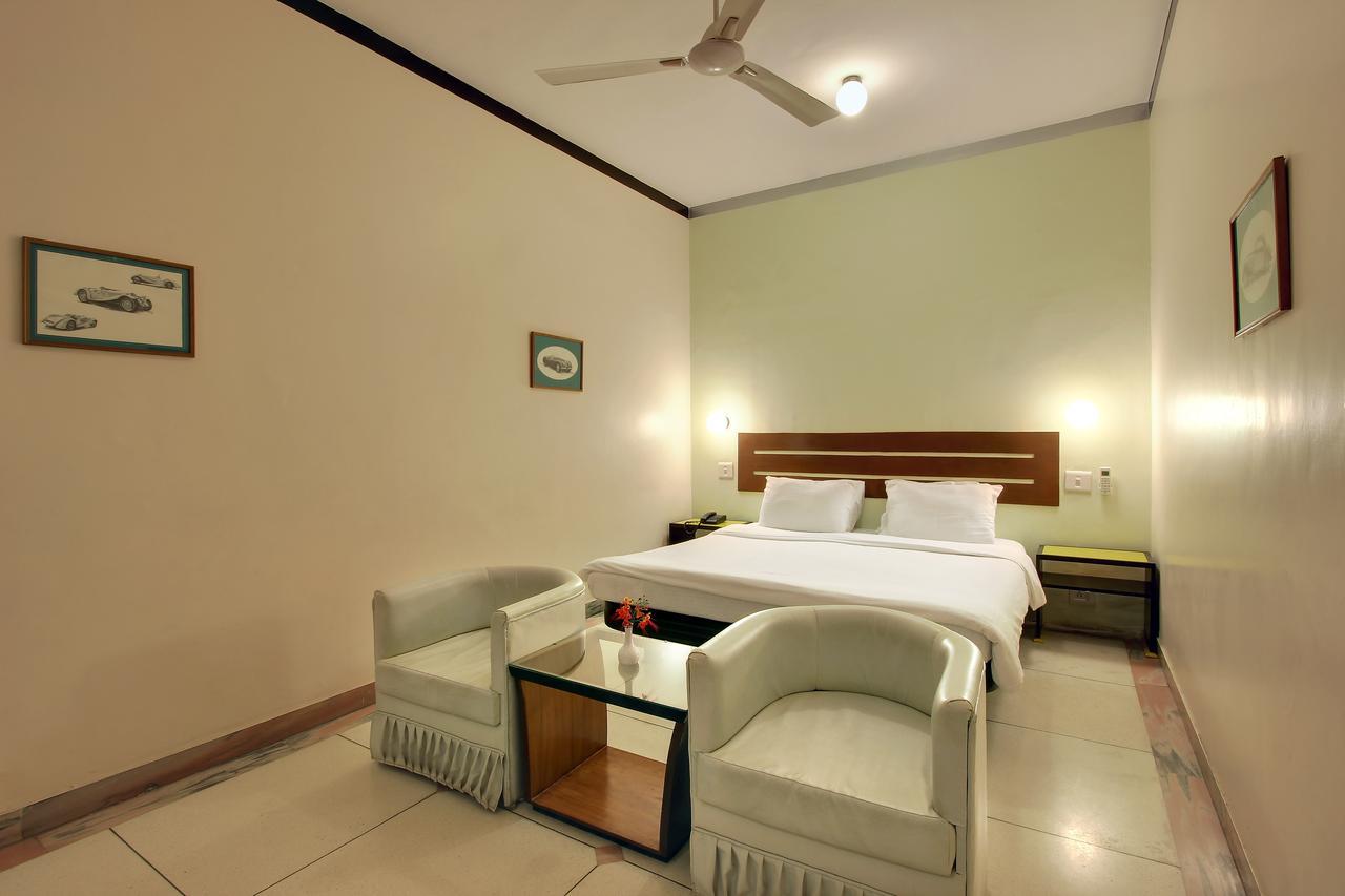 Hotel Inn Season Mahāmandir Kültér fotó