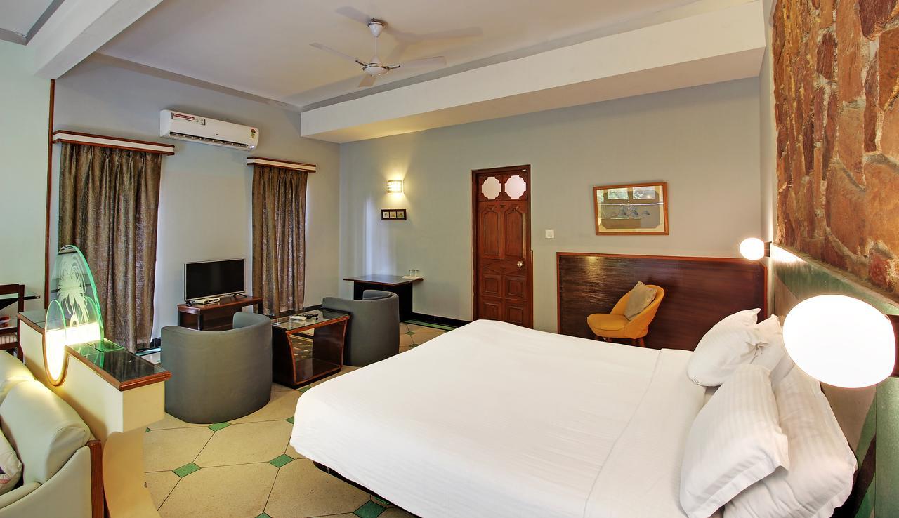 Hotel Inn Season Mahāmandir Kültér fotó