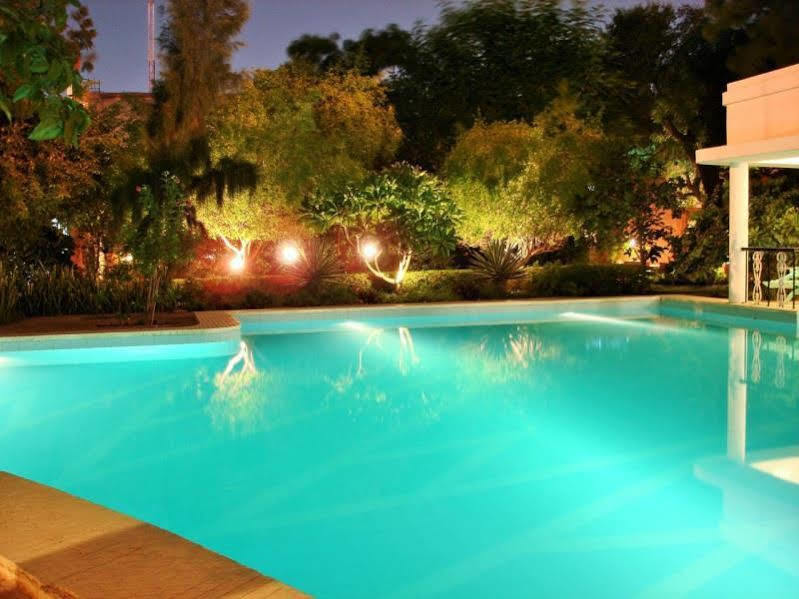 Hotel Inn Season Mahāmandir Kültér fotó